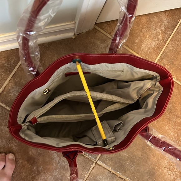 LEATHER~NEW WITH TAGS-BRAND NEW AMERILEATHER,RUST RED~SHOULDER BAG - Picture 4 of 8